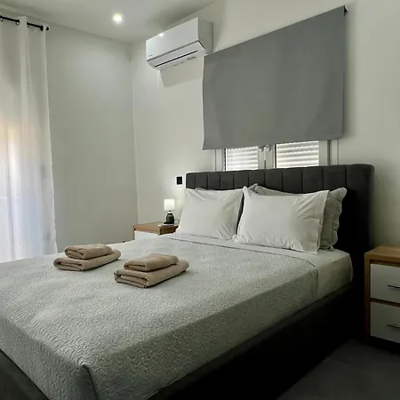 Luxury 2 Апартаменты *